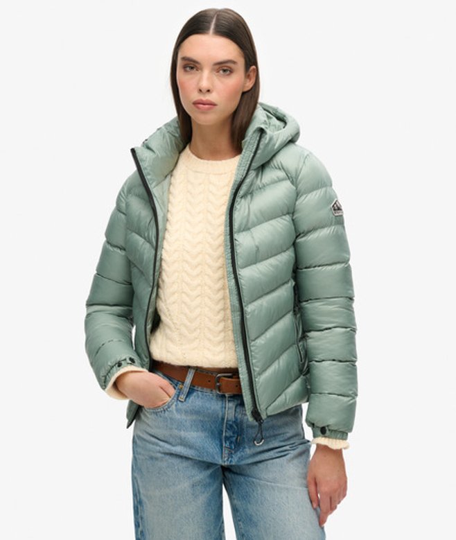 Superdry Women’s Slim Fit Logo Badge Hooded Fuji Padded Jacket, Light Green, Size: 12 Superdry Women’s Slim Fit Logo Badge Hooded Fuji Padded Jacket, Light Green, Size: 12