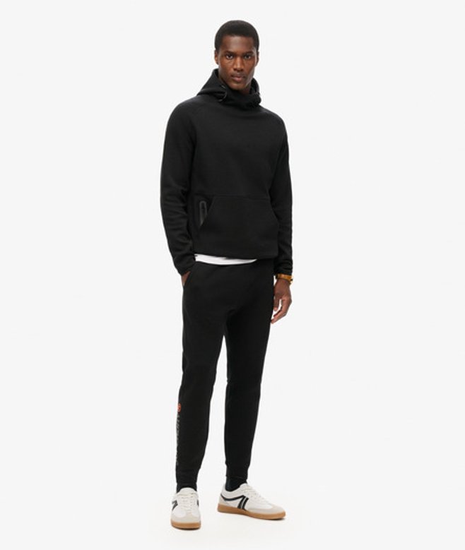 Herren Tech Jogginghose in Karottenpassform mit Logo - Größe: L - Superdry - Modalova