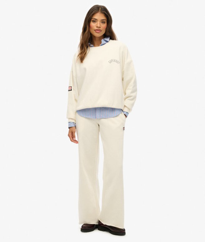 Superdry Women's Athletic Essentials Printed Crew Sweatshirt White / Desert Bone Off White