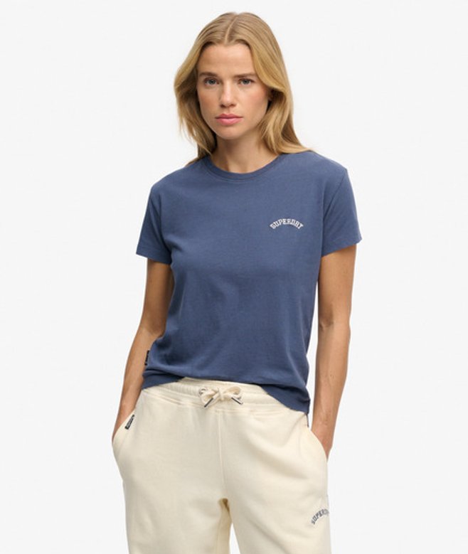 Essential Logo Fitted T-shirt Blauw Grootte: 34 afbeelding
