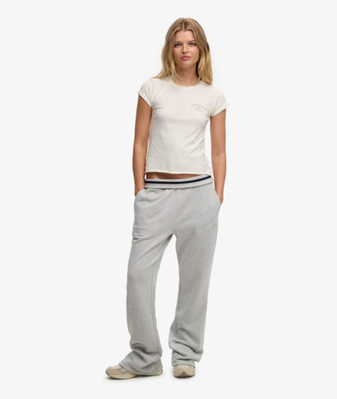 Athletic Essentials Logo Lage Taille Flare Joggingbroek