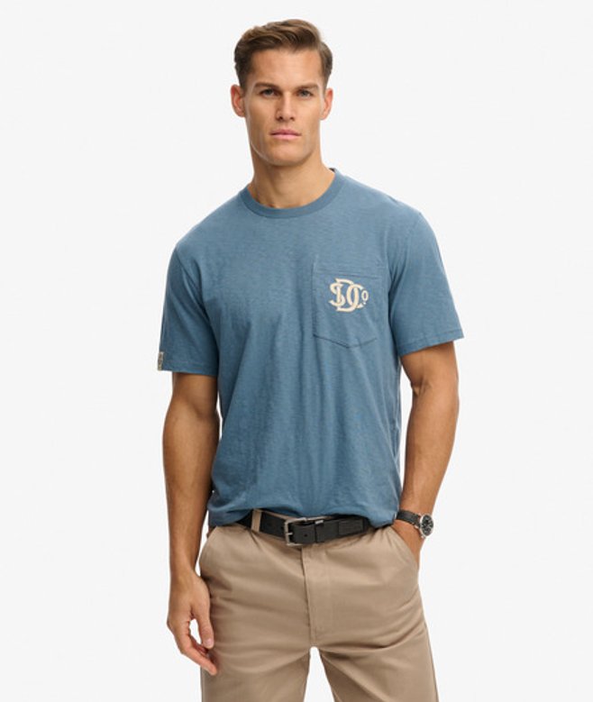 The Merchant Store - T-shirt met Grafische Borstzak