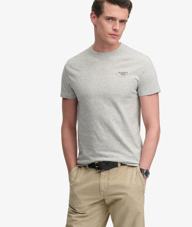 Essential Serif Logo T-shirt Slanke Pasvorm