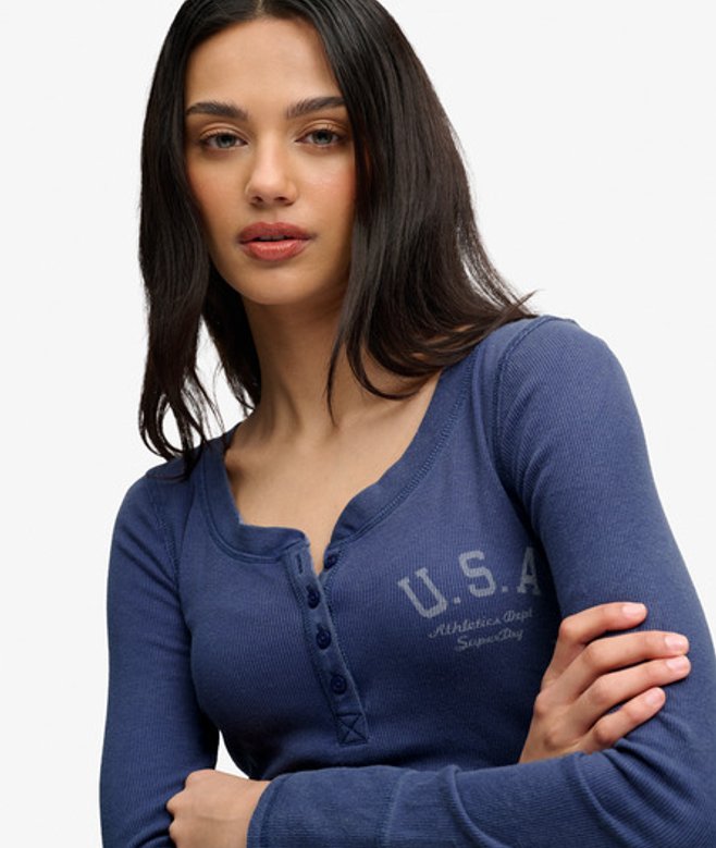 Athletic Button Down Longsleeve Top