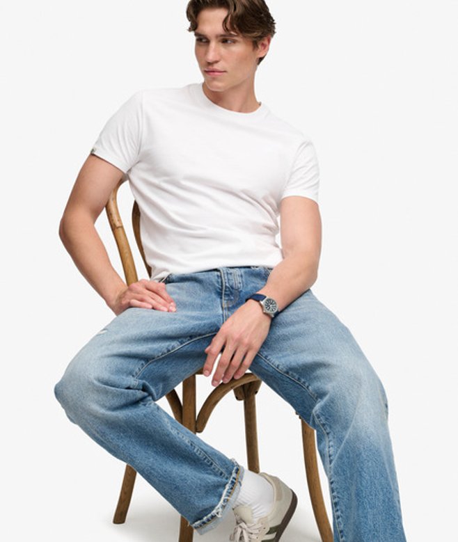 Essential Serif Logo T-shirt Slanke Pasvorm