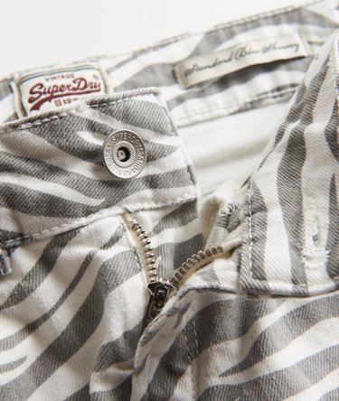 Standard Skinny Jeans Image 6