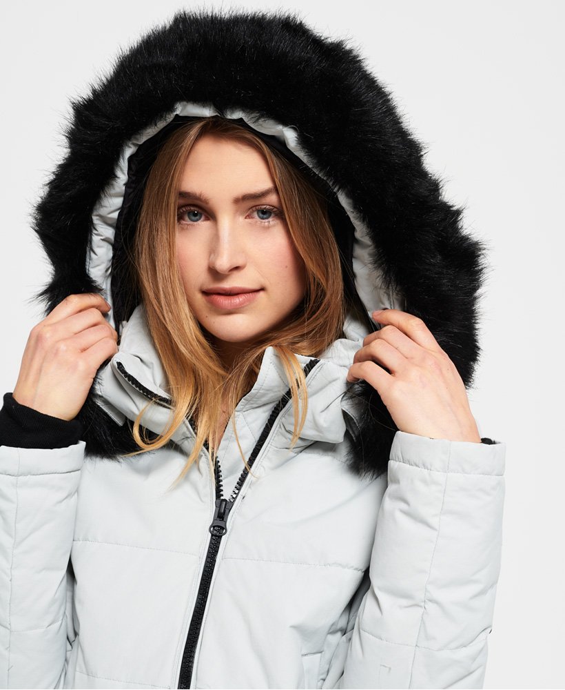 ella eLLa ブルゾン Ella Thomas' First Collection With PrettyLittleThing Is Here