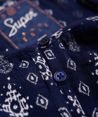 Peekaboo Border Cami Top Image 7