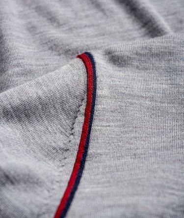 Signature Merino Vee Neck Jumper Image 6