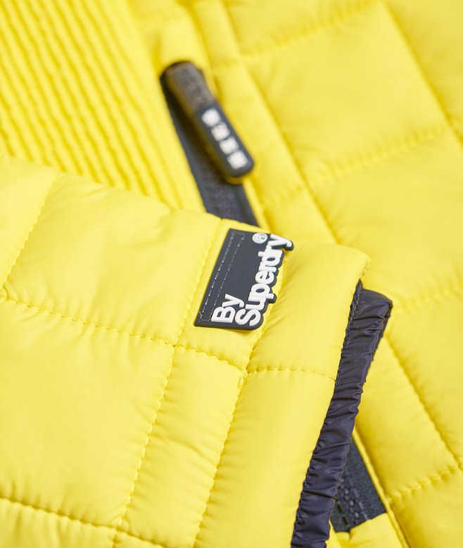 Fuji Kapuzenjacke mit quadratischem Steppmuster sonnengelb für