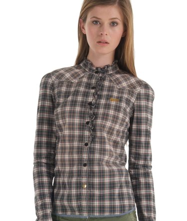 Chemise Caroler's Image 2