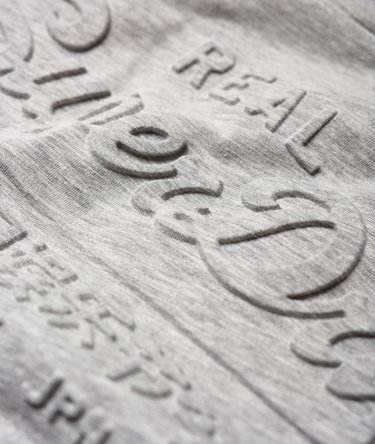 Vintage Logo Slim Boyfriend T-Shirt Image 7