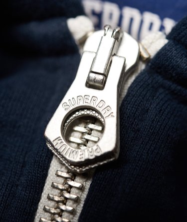 Felpa con cappuccio e zip College Patch Image 6
