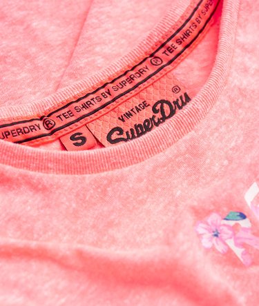 Camiseta Vintage Logo Hibiscus Cut Out Image 5