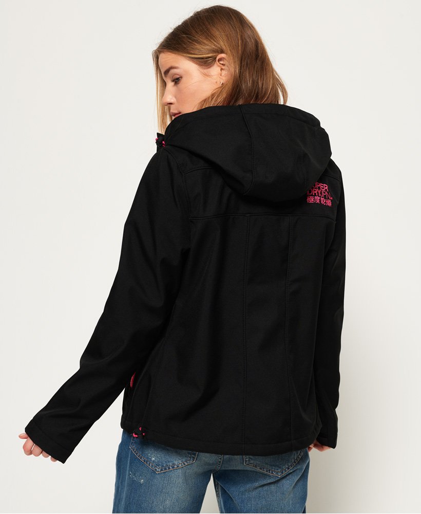 SUPERDRY スーパードライ ウィンドチーター ウィンドブレーカー womens Hooded SD- Windtrekker Jacket in Black/Code Pink | Superdry