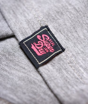 T-shirt Logo Vintage brodé en relief Image 8
