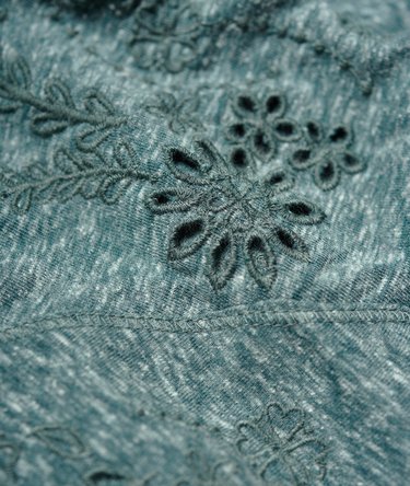 Ava Broderie Top Image 7