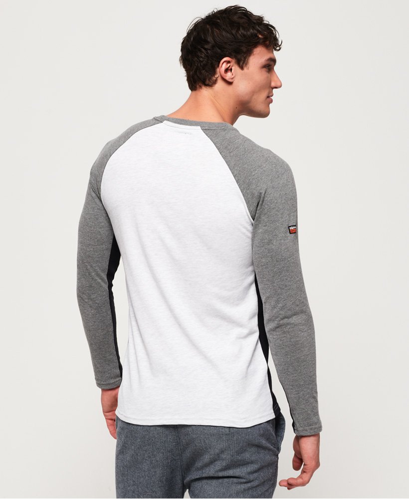 【GRAVER】25SS★ FRIDAY Vintage Raglan Long Sleeve T-Shirt mens Vintage Logo Raglan Long Sleeve T-Shirt in Blizzard