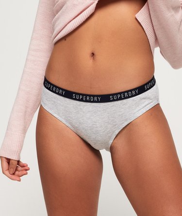 College Briefs Image 3