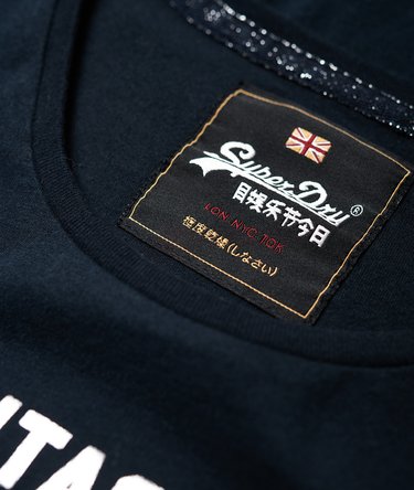 Camiseta con tachuelas Premium Goods Image 6