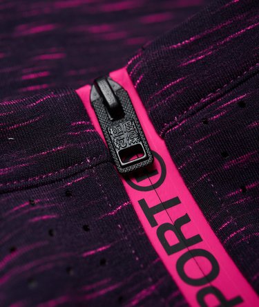 Core Gym Tech Pullover mit Einsätzen und Rundhalsausschnitt Image 8