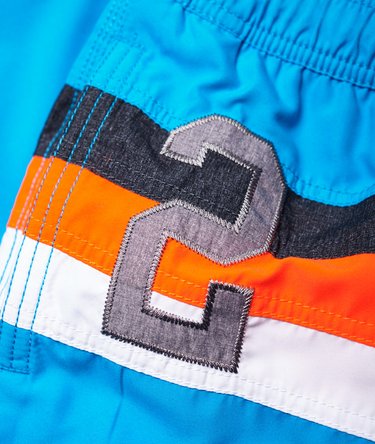 Waterpolo badebukser med stribedesign Image 5