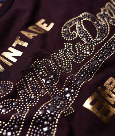 Camiseta con tachuelas Premium Goods Image 8