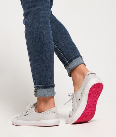Low Pro Sneakers Image 4
