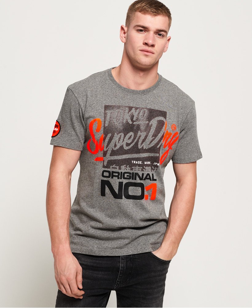 Superdry★クラシック ロゴ☆コットン☆メンズＴシャツ upload9223368955665484035.jpg?