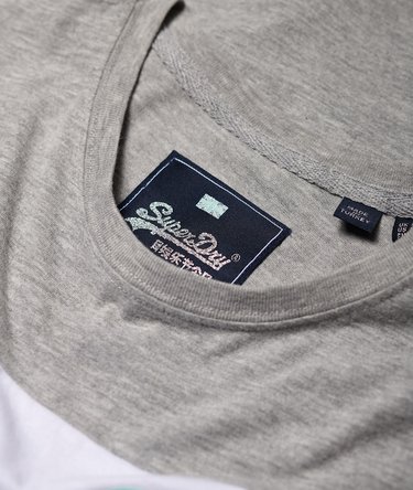 T-shirt a blocchi di colore con logo vintage Image 6