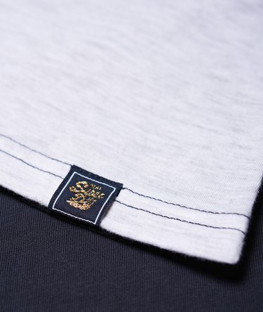 T-shirt a blocchi di colore con logo vintage Image 9