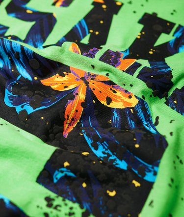 Osaka Hibiscus Infill T-Shirt Image 7