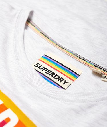 T-shirt graphique à motif arc-en-ciel Image 6