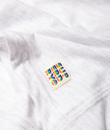 T-shirt graphique à motif arc-en-ciel Image 8