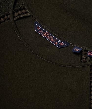 Embroidered Raglan T-shirt Image 6