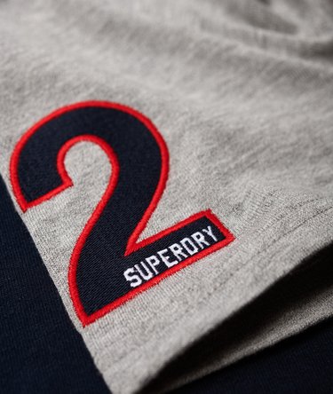 Cut & Sew 08 Kurzarm-T-Shirt mit Applikation Image 8