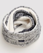 Clarrie Schlauchschal mit Zopfmuster