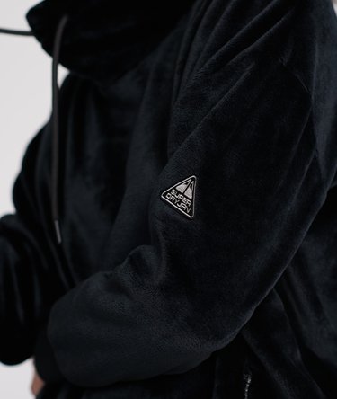 Storm Plush Overhead Track Top Image 5