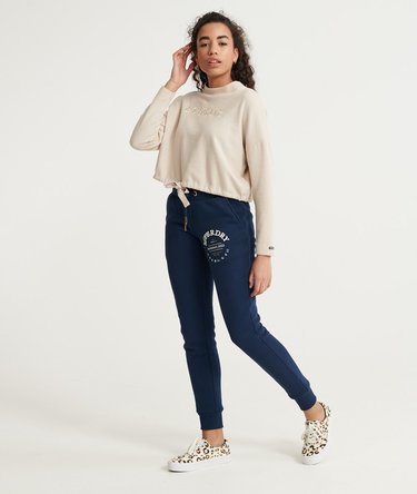 Serif joggers med broderi Image 1