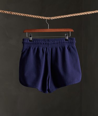 Curve Hem Short Image 2