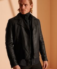 Cazadora motera de piel