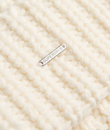 Super Chunky Beanie Image 3