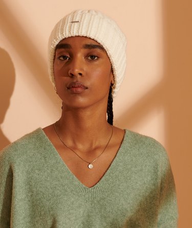 Super Chunky Beanie Image 1