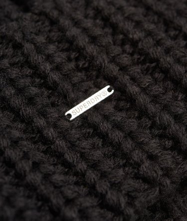 Super Chunky Beanie Image 3