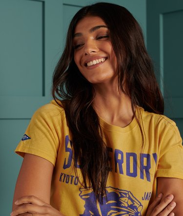 Limited Edition T-shirt med bl&oslash;dt print Image 3