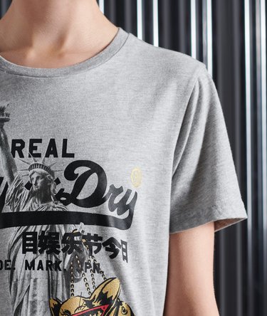 Vintage Logo NYC Photo T-Shirt Image 4