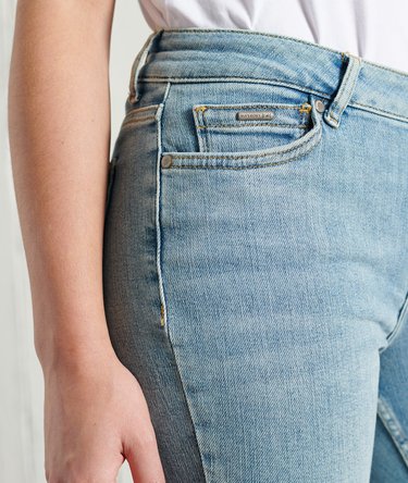 Super Vintage Skinny Mid Rise Image 4