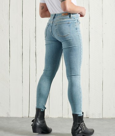 Super Vintage Skinny Mid Rise Image 3