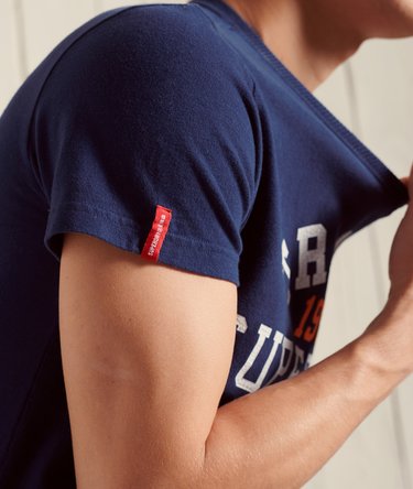 Track & Field T-Shirt mit Grafik und Standardgewicht Image 5