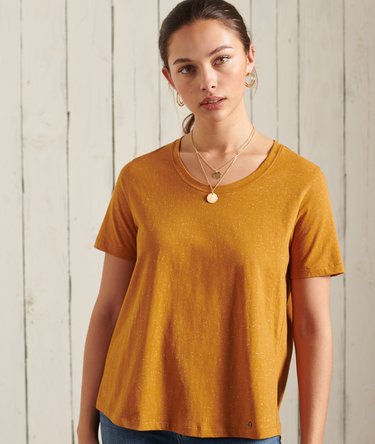T-shirt met geborduurde achterkant Image 1